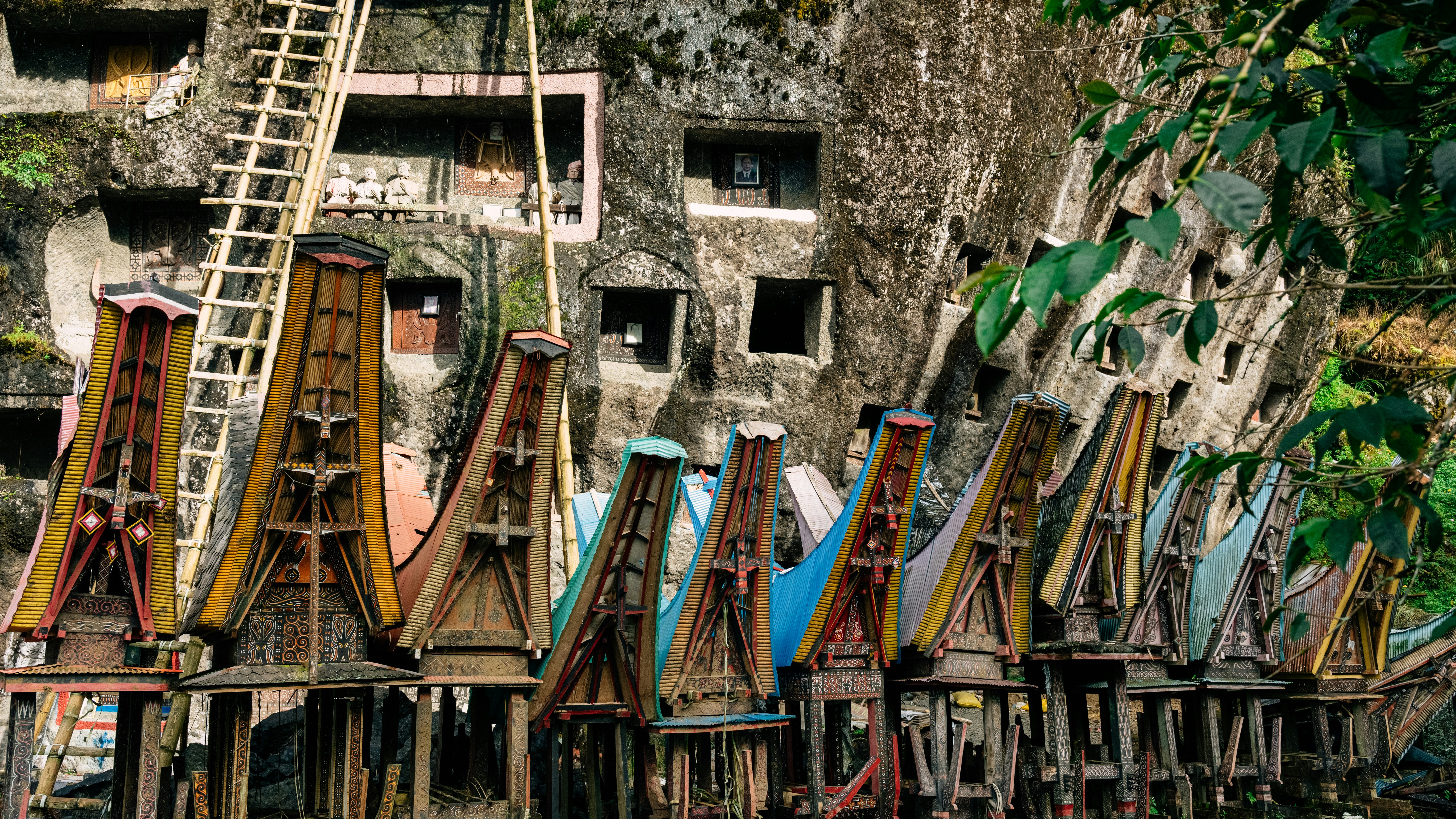 fadhil-abhimantra-skUXpDTtiuU-unsplash Photo by <a href="https://unsplash.com/@fabhimantra?utm_content=creditCopyText&utm_medium=referral&utm_source=unsplash">Fadhil Abhimantra</a> on <a href="https://unsplash.com/photos/a-bunch-of-wooden-chairs-sitting-in-front-of-a-cliff-skUXpDTtiuU?utm_content=creditCopyText&utm_medium=referral&utm_source=unsplash">Unsplash</a><br />
